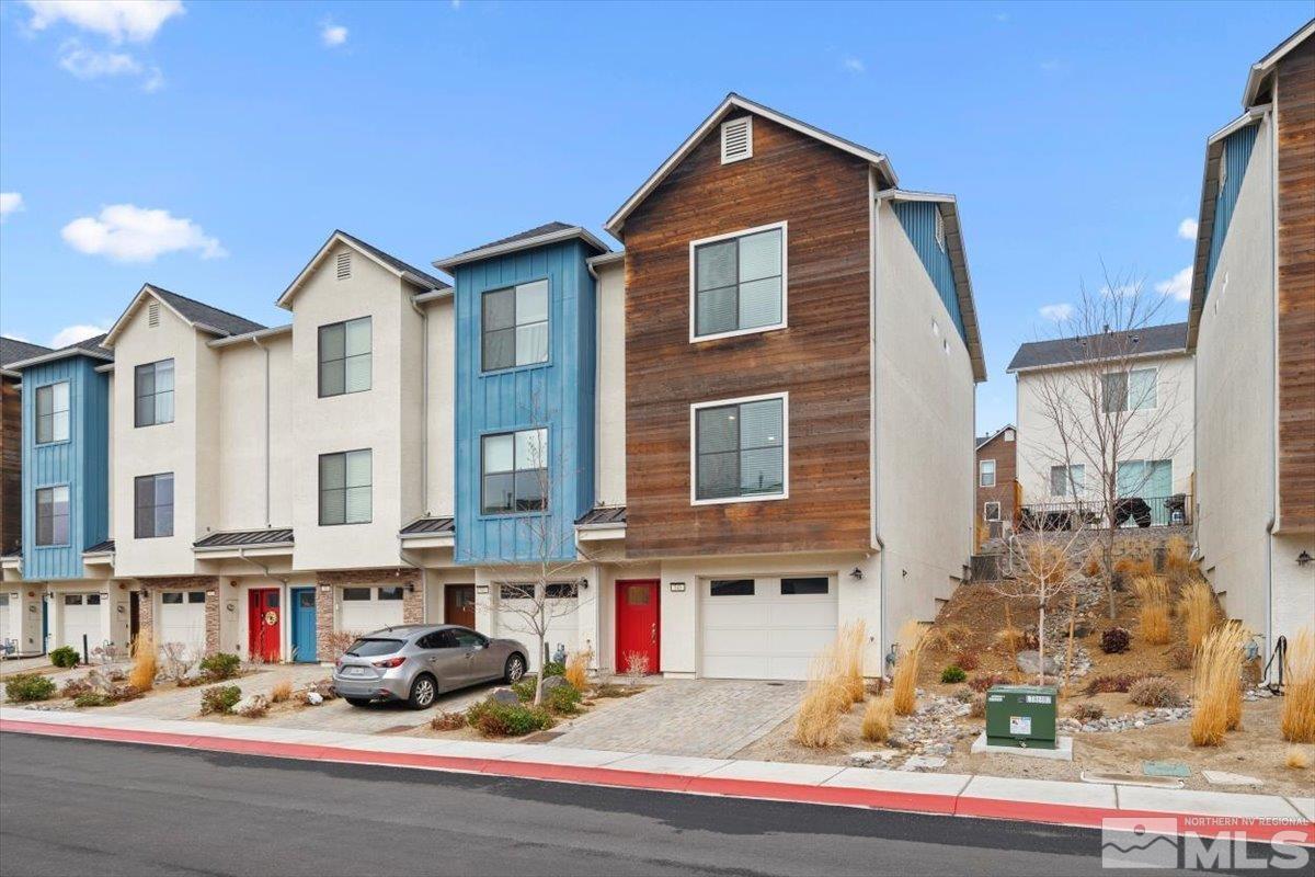 545 Logan Jacob Lane Reno, NV 89503 - Photo 4 of 28 Photo 4