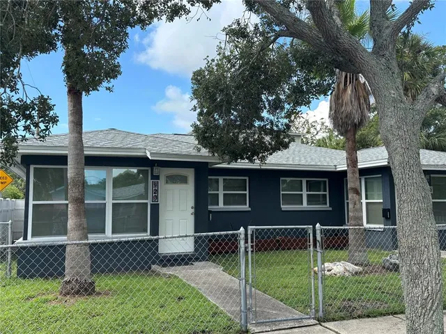 $1,250 | 420 15th Avenue South, St. Petersburg, FL 33701
