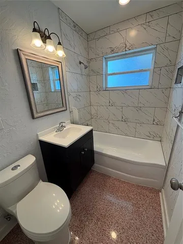 $1,250 | 420 15th Avenue South, Unit 1, St. Petersburg, FL 33701