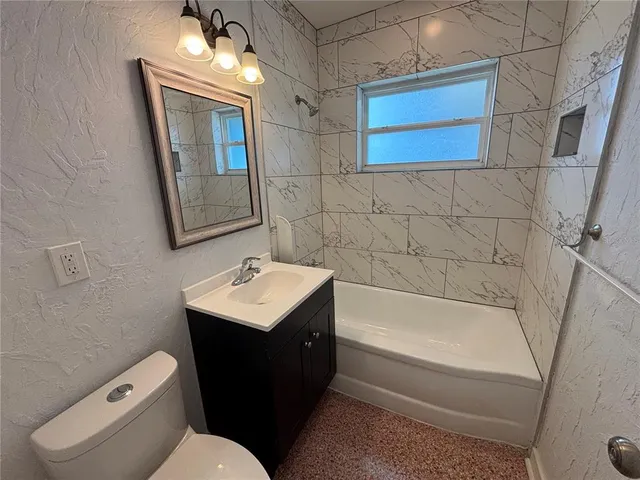 $1,250 | 420 15th Avenue South, Unit 1, St. Petersburg, FL 33701