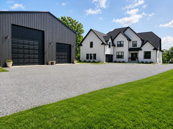 $1,025,000 | 3515 Highway 48 Cunningham Tn 37052, Cunningham, TN 37052