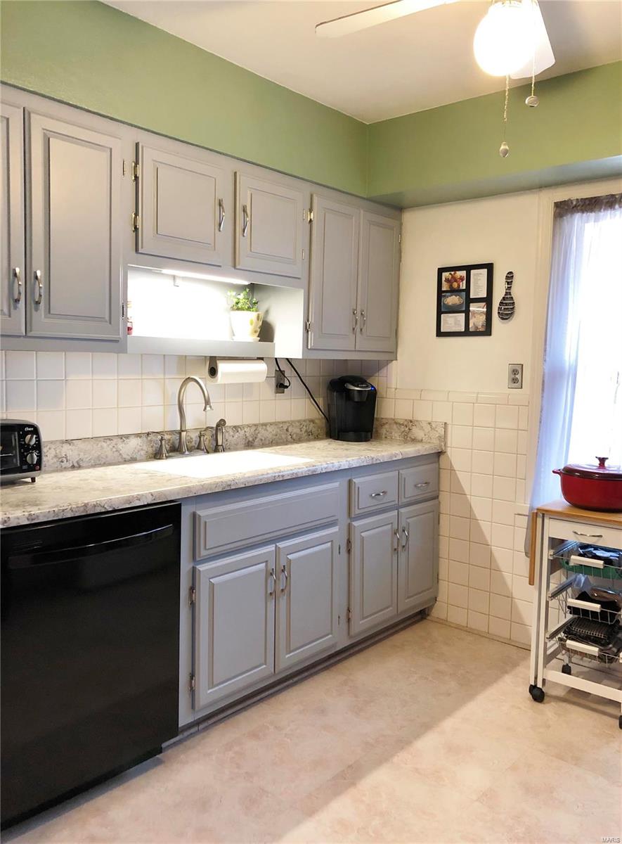 4115 Banks Road St. Ann, MO 63074 - Photo 6 of 17 Gallery Image 6