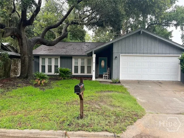 $2,200 | 12 St Moritz Court, Savannah, GA 31419