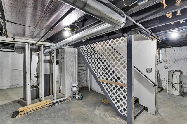 a view of a walk in closet