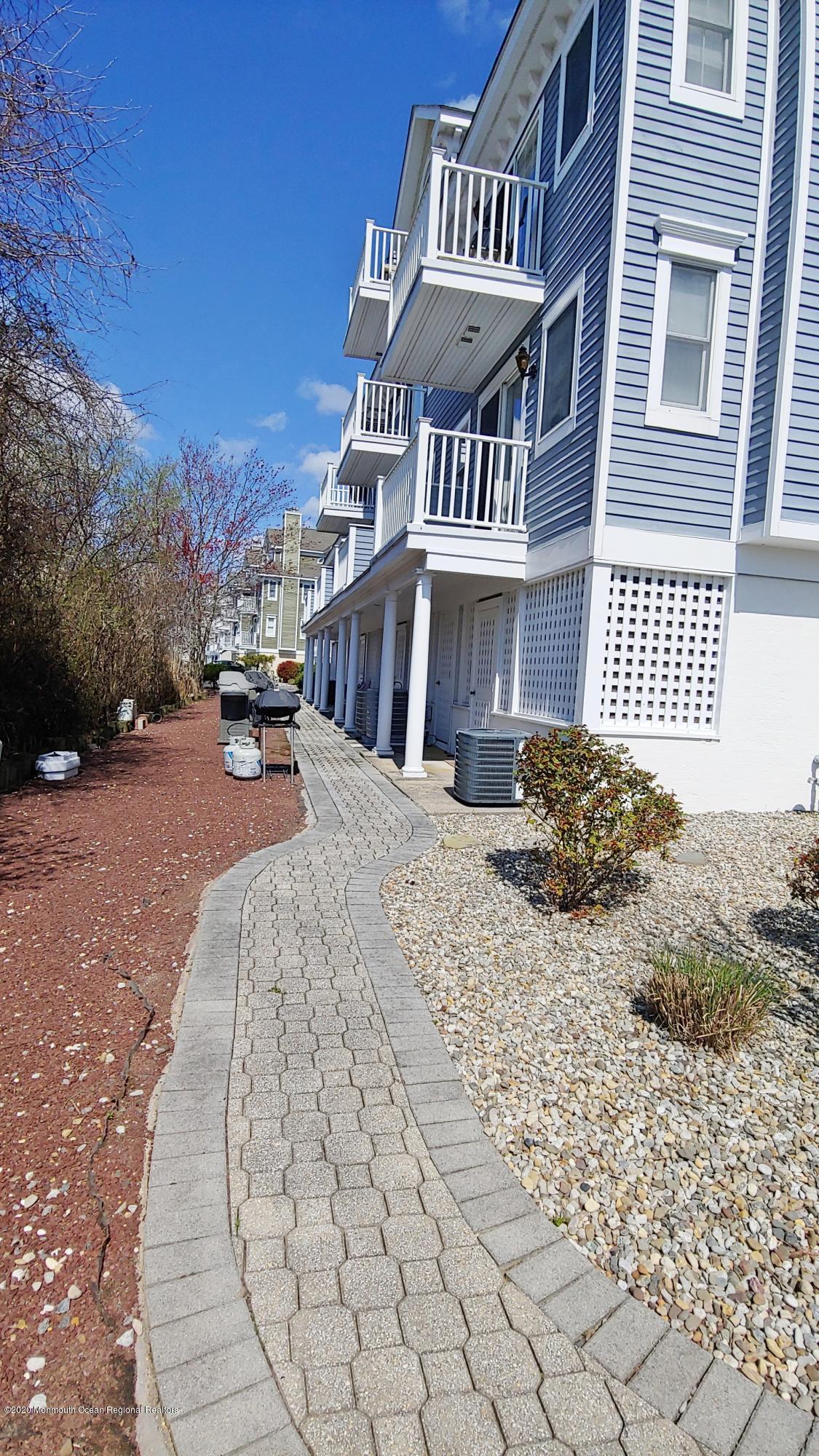 336 Lacey Road, Unit 36 Forked River, NJ 08731 - Photo 33 of 45 0411201108