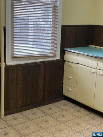 $1,750 | 63-65 Lindsley Avenue, Unit 1, Newark, NJ 07106