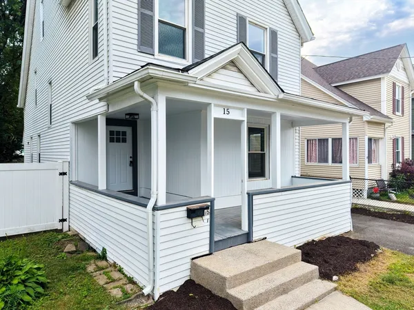 $324,900 | 15 Myrtle Avenue, Holyoke, MA 01040