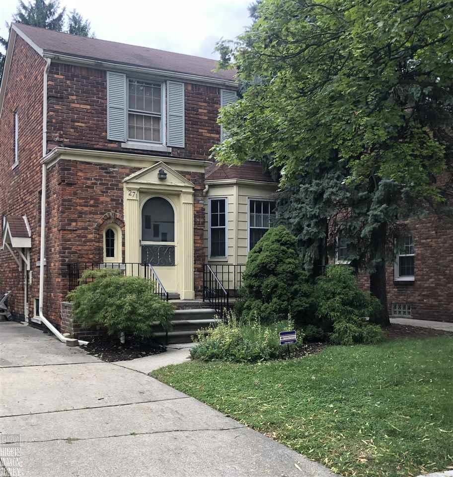 271 Merriweather Road Grosse Pointe, MI 48236 - Photo 1 of 15 50023353.JPG