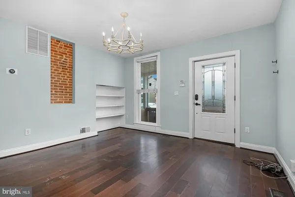 $2,575 | 1201 Union Avenue, Baltimore, MD 21211
