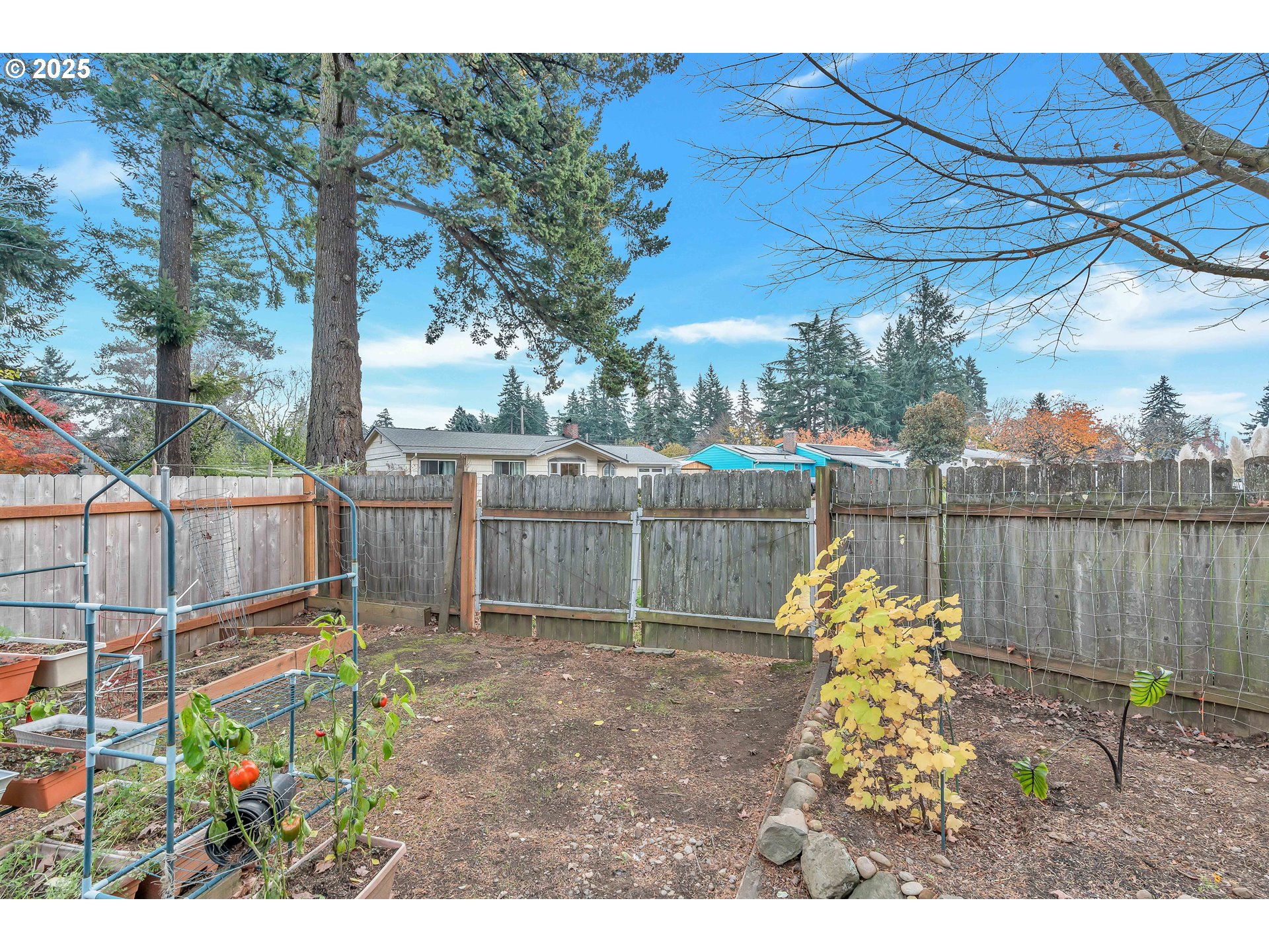 814 Northeast 196th Avenue Portland, OR 97230 - Photo 34 of 44 a garden view with a seating space