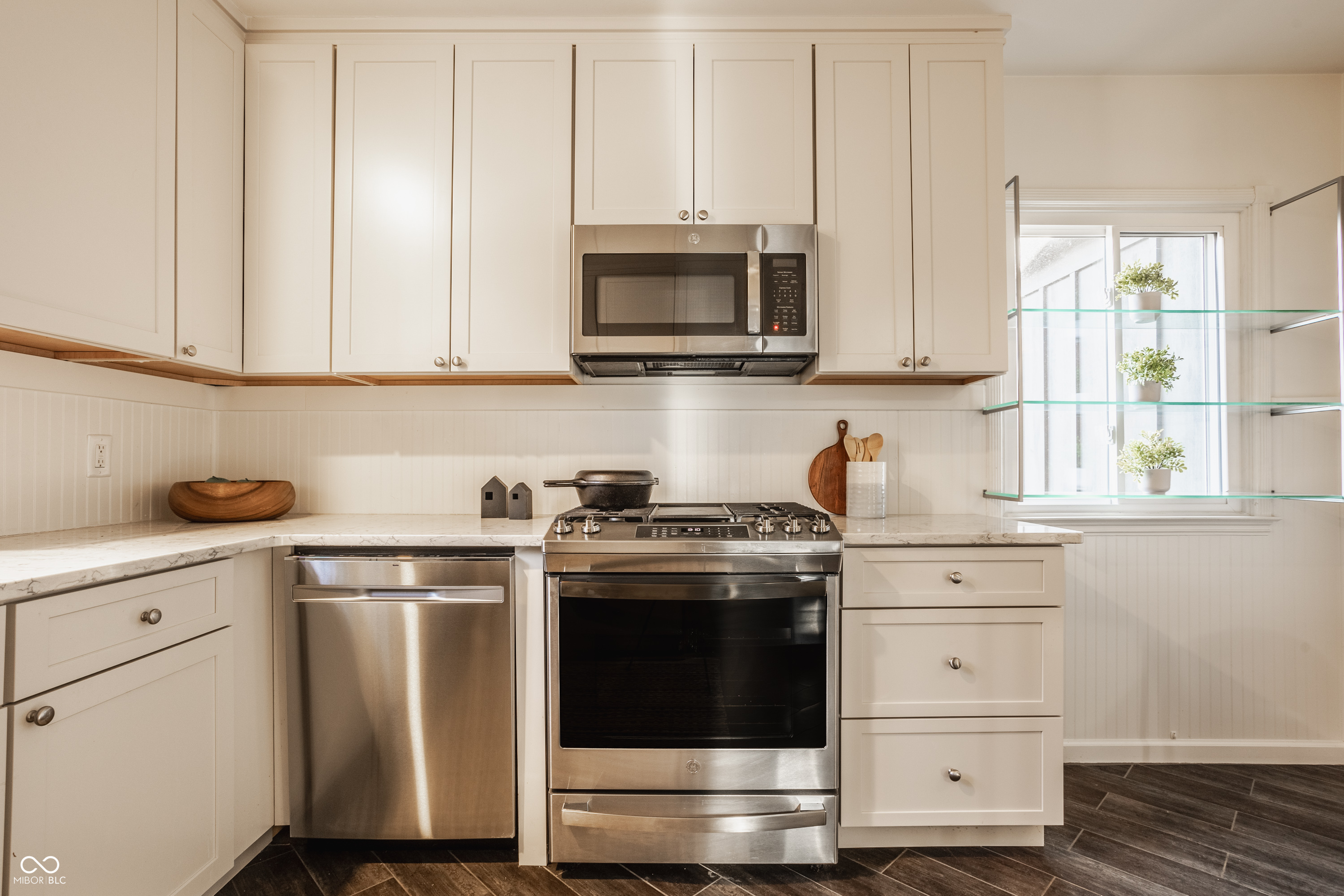 7021 Warwick Road Indianapolis, IN 46220 - Photo 10 of 35