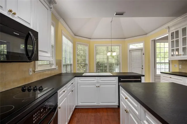 $600,000 | 4509 Northwest 53rd Street, Gainesville, FL 32653