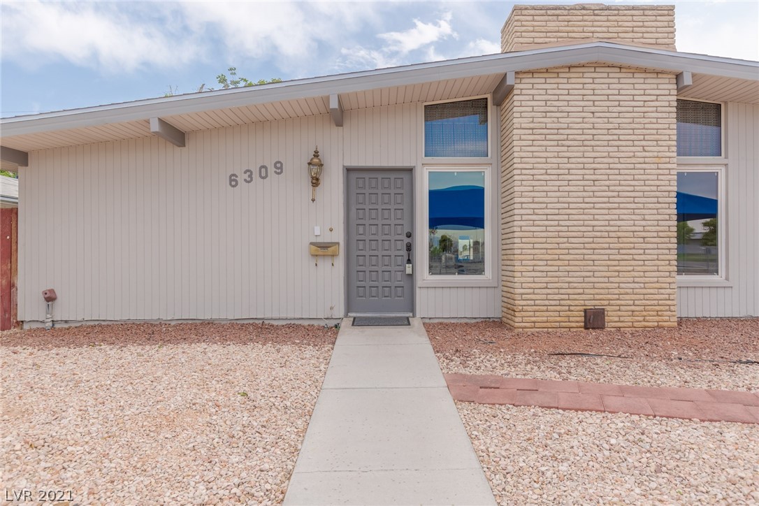 6309 Rassler Avenue Las Vegas, NV 89107 - Photo 4 of 45