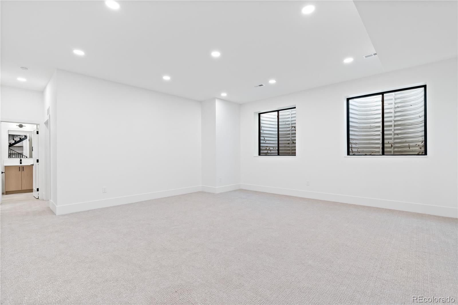 1828 South Williams Street Denver, CO 80210 - Photo 29 of 48