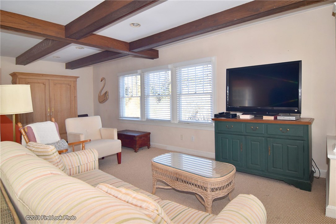 35 Highland Road Charlestown, RI 02813 - Photo 10 of 23 Living Area