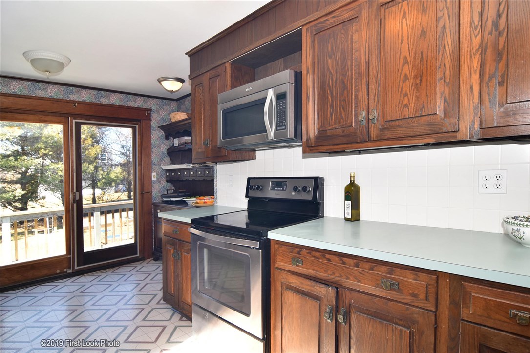 35 Highland Road Charlestown, RI 02813 - Photo 13 of 23 Kitchen