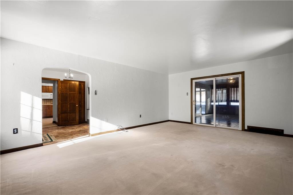 462 Beverly Road Pittsburgh, PA 15216 - Photo 5 of 48 Gallery Image 5