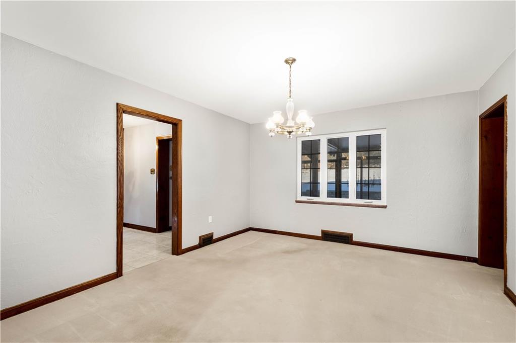 462 Beverly Road Pittsburgh, PA 15216 - Photo 7 of 48 Gallery Image 7