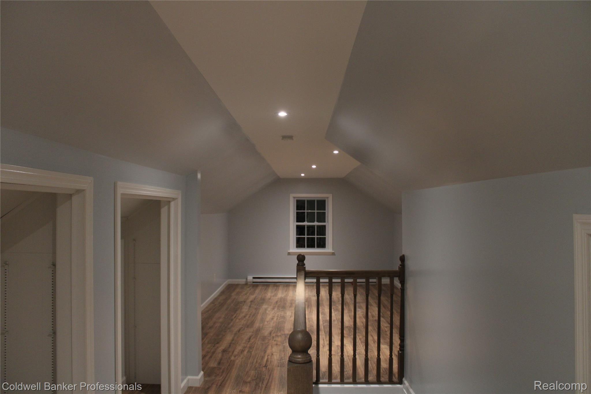 1810 Mayfield Road Lapeer, MI 48446 - Photo 25 of 32 IMG_0127.JPG