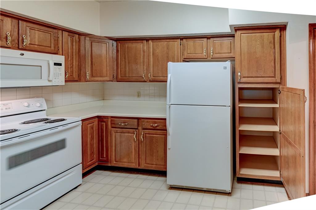 17800 Bolger Road, Unit 303 Independence, MO 64055 - Photo 43 of 49