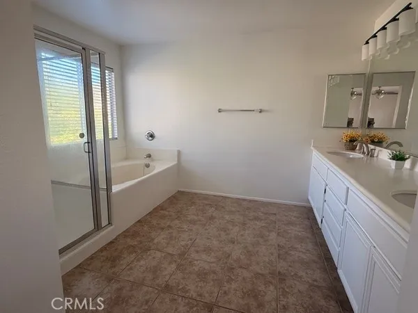 $5,500 | 27 Ohio, Irvine, CA 92606