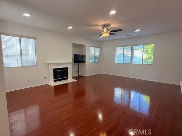 $5,500 | 27 Ohio, Irvine, CA 92606