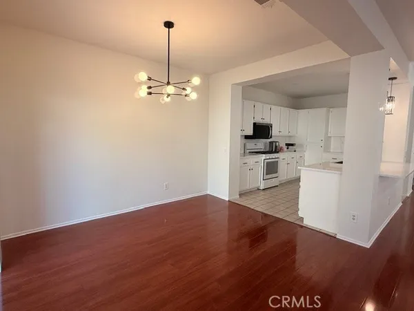 $5,500 | 27 Ohio, Irvine, CA 92606