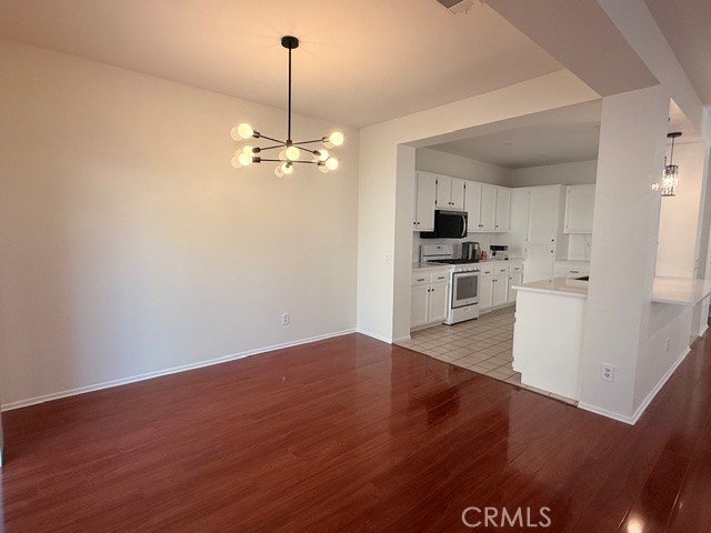27 Ohio Irvine, CA 92606 - Photo 4 of 14 Dining room