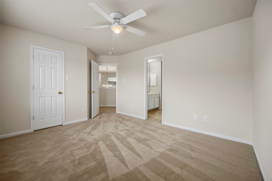 9934 Yearling Place Conroe, TX 77385 - Photo 24 of 47 Bedroom 2 - Jack and Jill bathroom