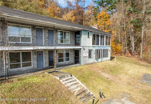 $795,000 | 165 Queechy Lake Drive, Canaan, NY 12029