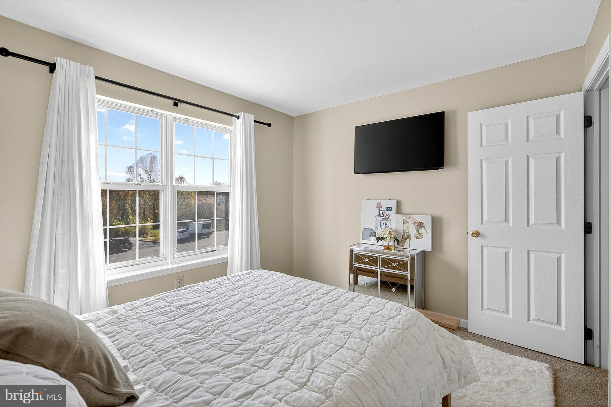 268 Miley Road, Unit 268 Aston, PA 19014 - Photo 22 of 39 Bedroom 2