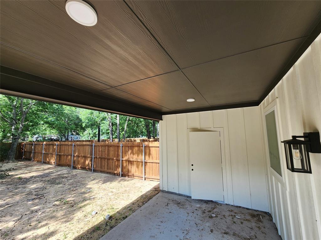 211 Trinity Street Bridgeport, TX 76426 - Photo 6 of 17