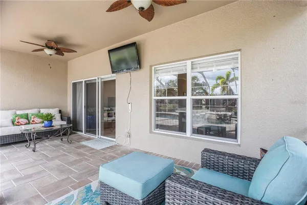 $540,000 | 1433 Emerald Hill Way, Valrico, FL 33594