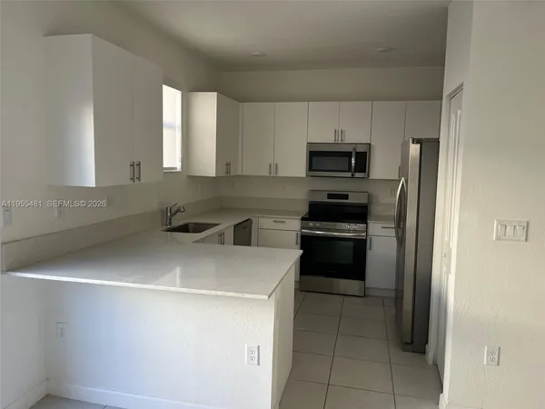 $2,490 | 16243 Southwest 289th Street, Unit 16243, Homestead, FL 33033