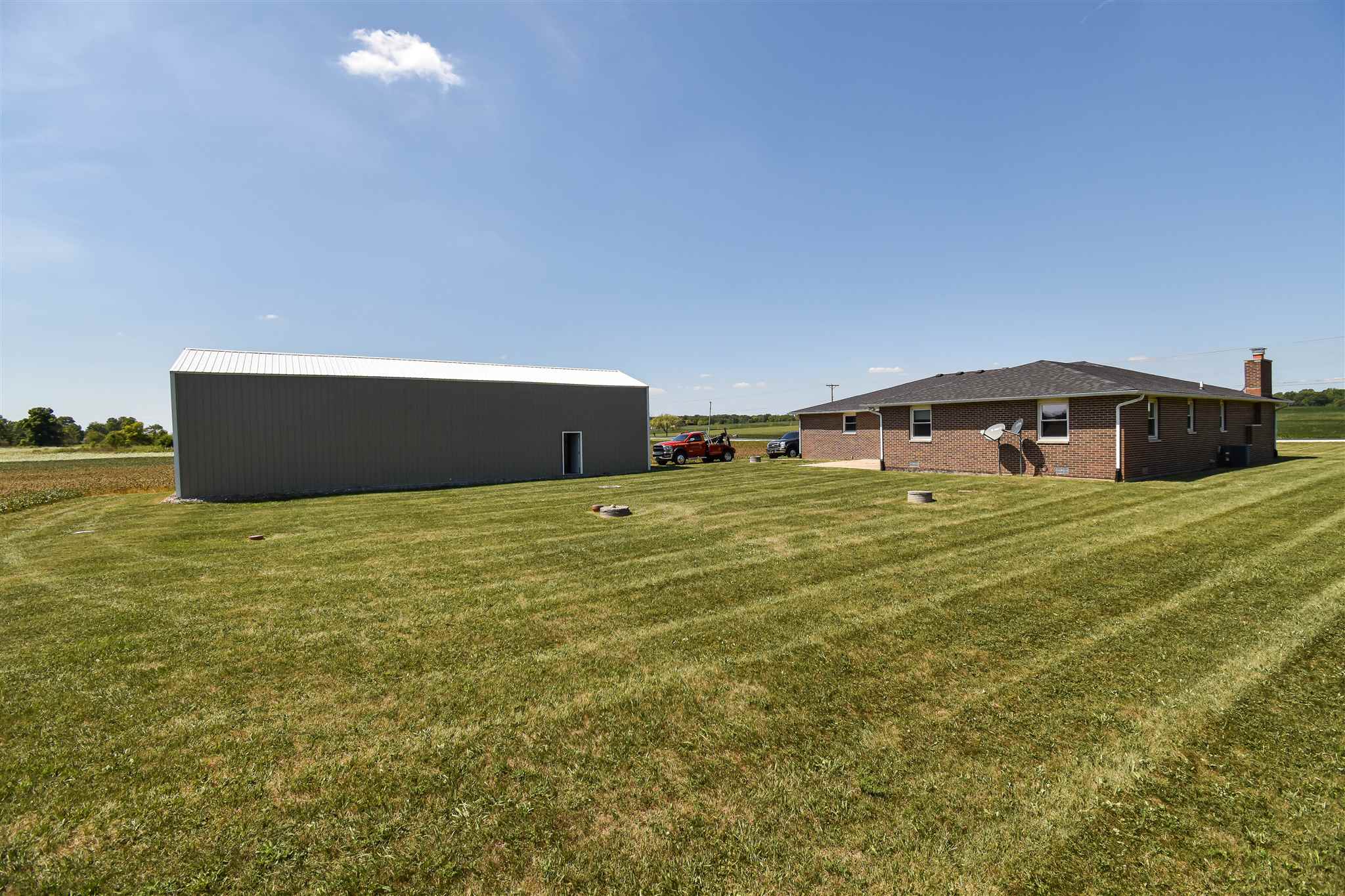 9836 Hoagland Road Hoagland, IN 46745 - Photo 2 of 30 Gallery Image 2