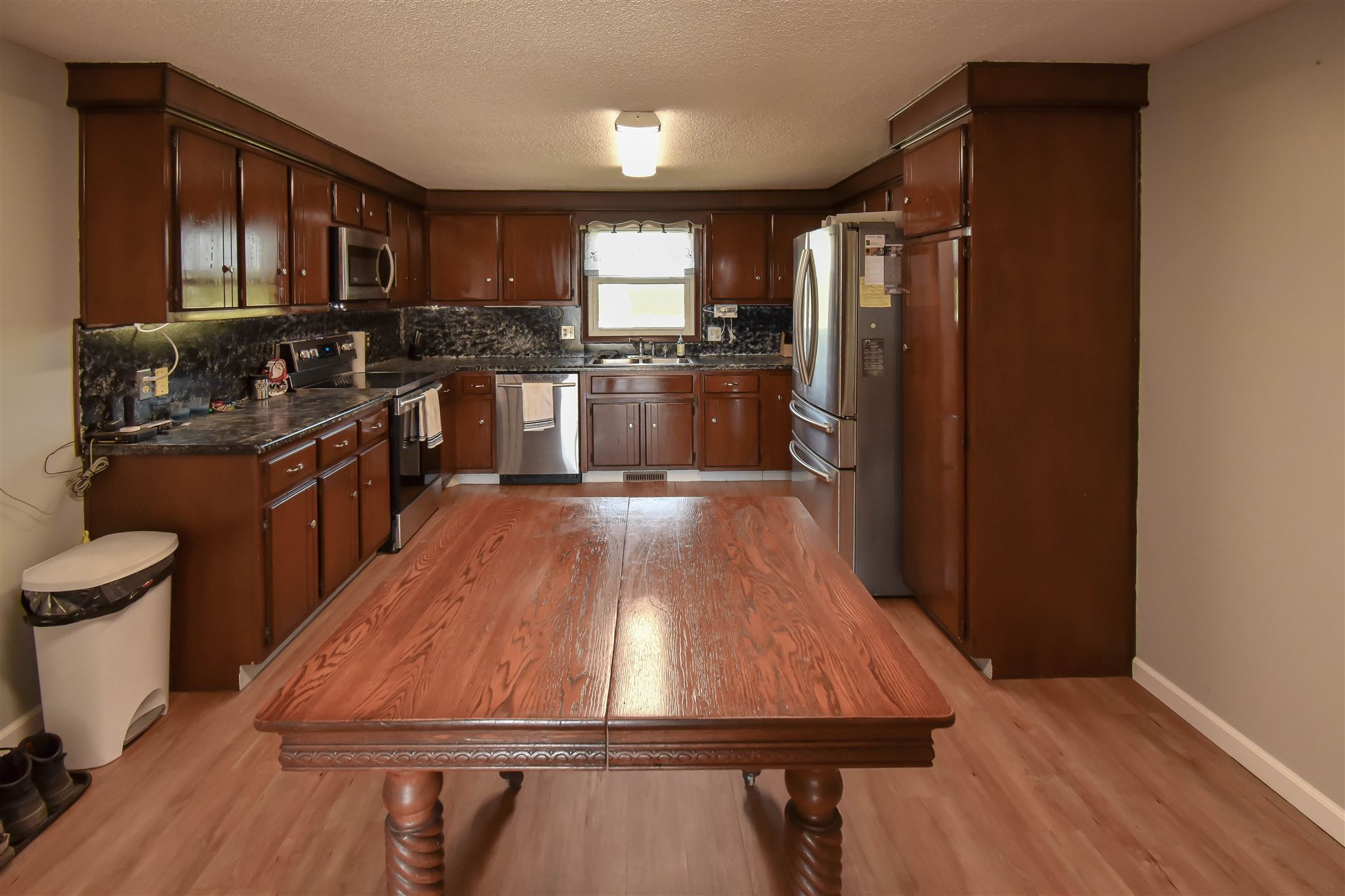 9836 Hoagland Road Hoagland, IN 46745 - Photo 9 of 30 Gallery Image 9
