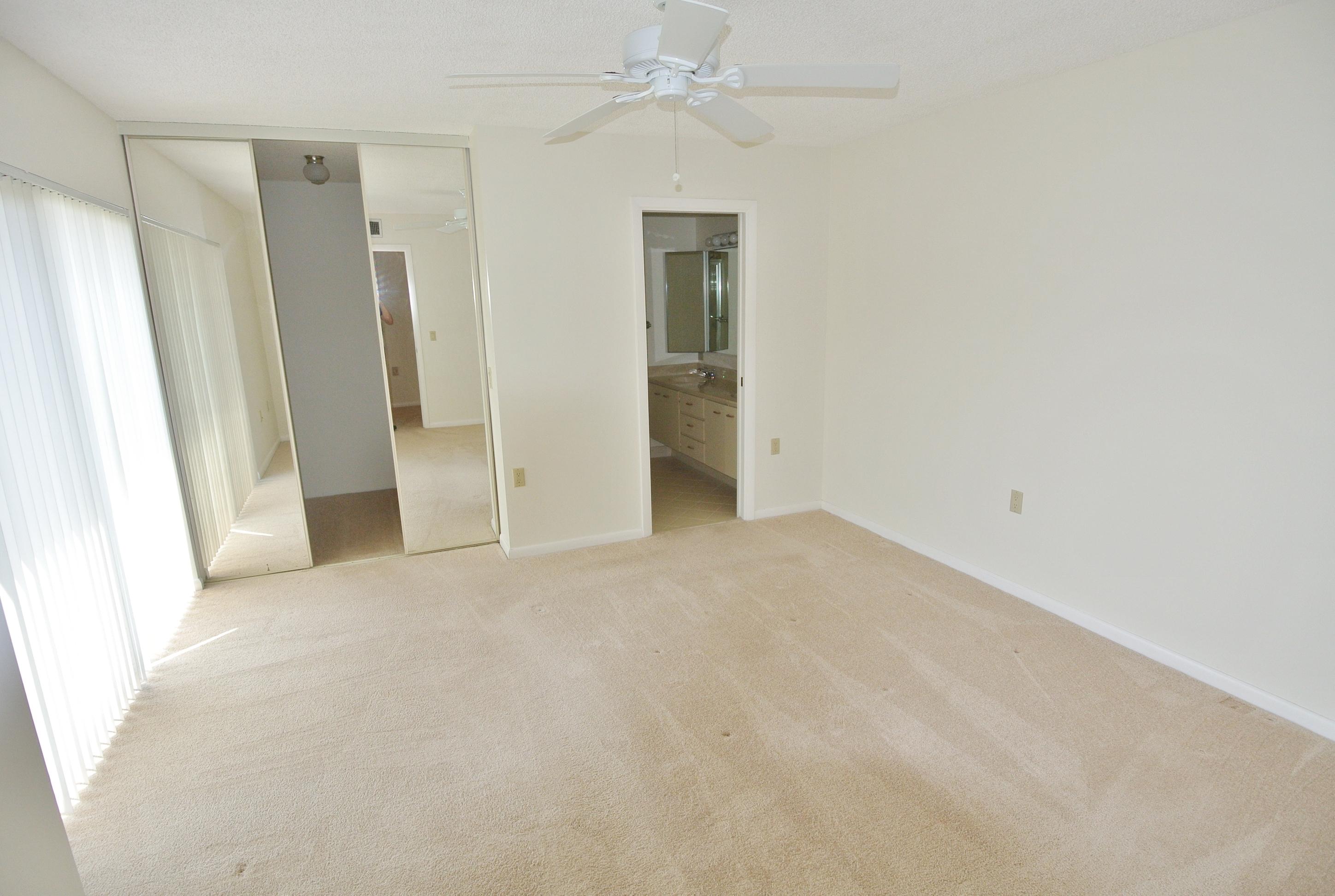 2802 28th Court Jupiter, FL 33477 - Photo 5 of 17 DSC_5475