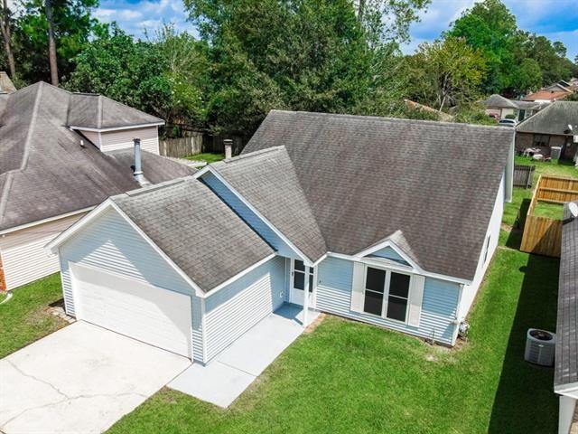 354 East Suncrest Loop Slidell, LA 70458 - Photo 3 of 23