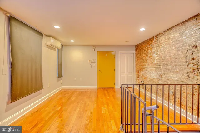 $279,900 | 1111 Mt Vernon Street, Unit 2, Philadelphia, PA 19123