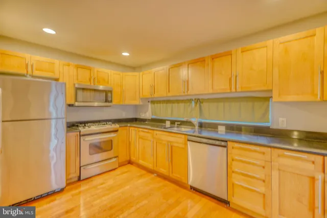 $279,900 | 1111 Mt Vernon Street, Unit 2, Philadelphia, PA 19123