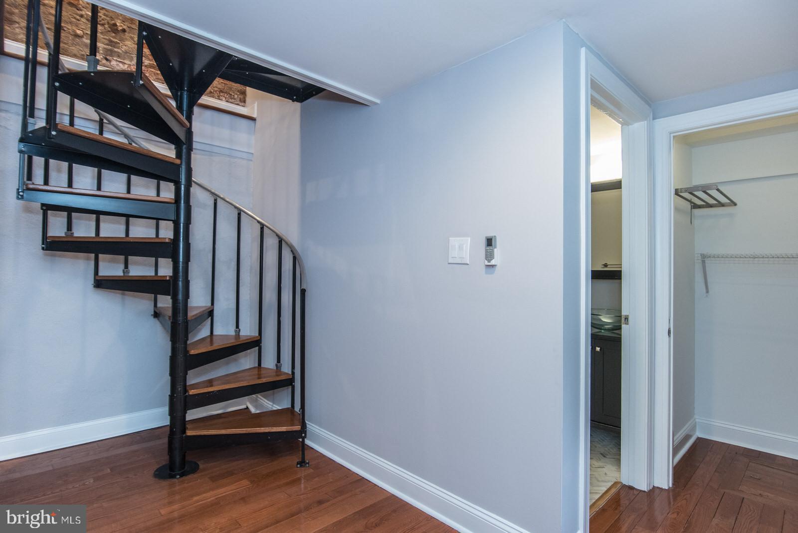 1111 Mt Vernon Street, Unit 2 Philadelphia, PA 19123 - Photo 22 of 62