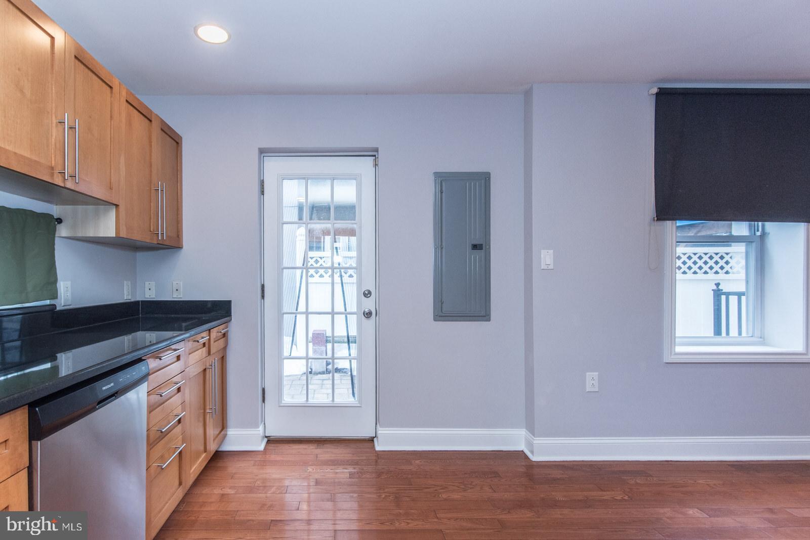 1111 Mt Vernon Street, Unit 2 Philadelphia, PA 19123 - Photo 36 of 62