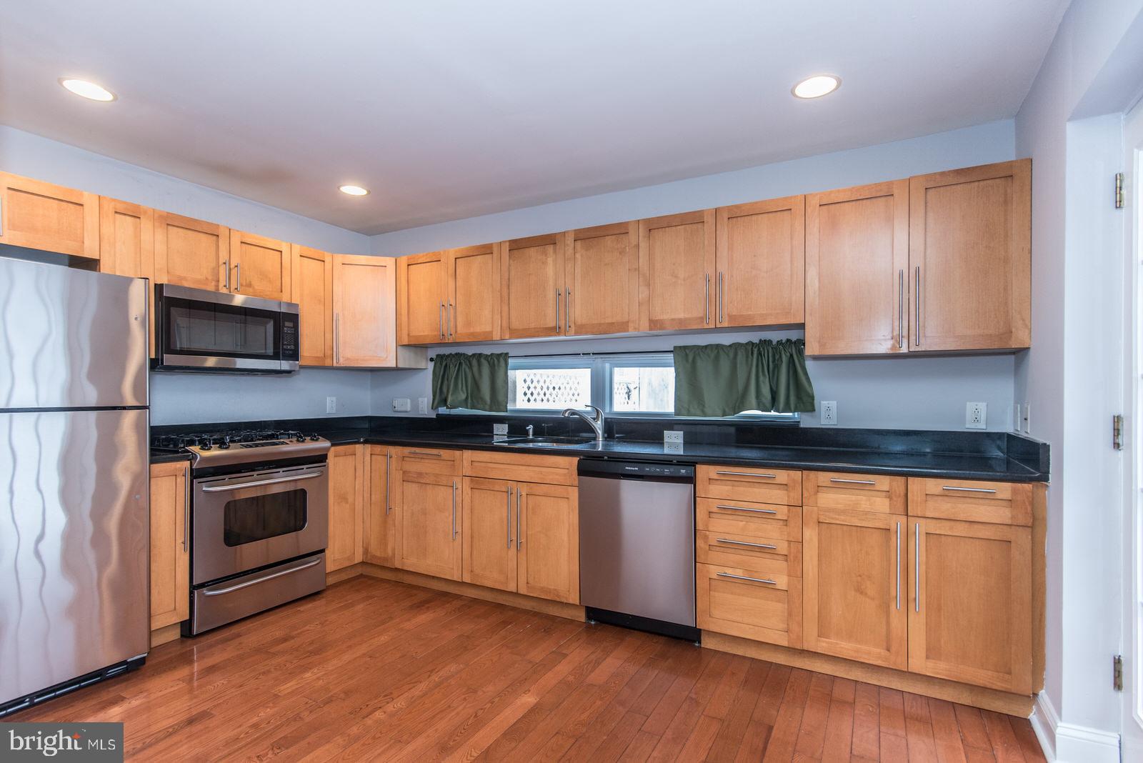 1111 Mt Vernon Street, Unit 2 Philadelphia, PA 19123 - Photo 43 of 62