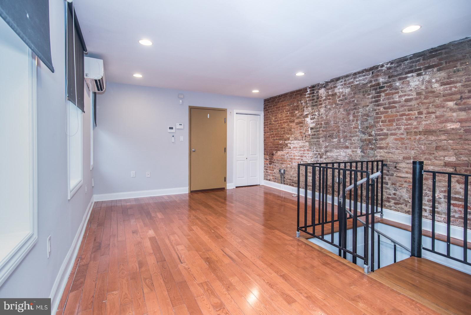 1111 Mt Vernon Street, Unit 2 Philadelphia, PA 19123 - Photo 51 of 62