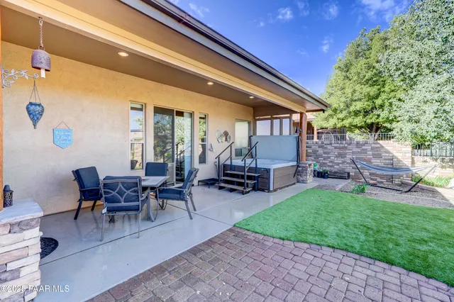 $860,000 | 422 Bloomingdale Drive, Prescott, AZ 86301