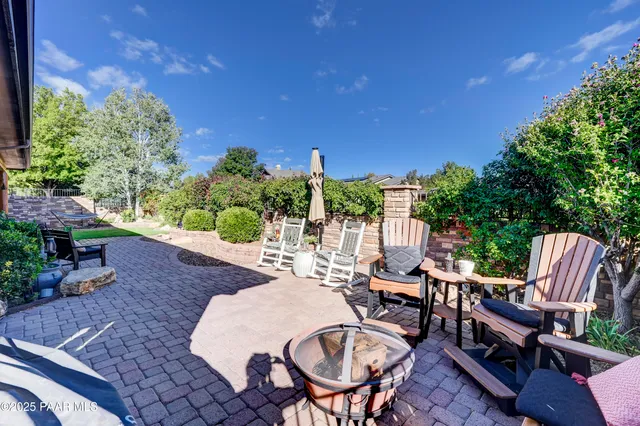 $860,000 | 422 Bloomingdale Drive, Prescott, AZ 86301