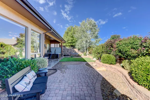 $860,000 | 422 Bloomingdale Drive, Prescott, AZ 86301