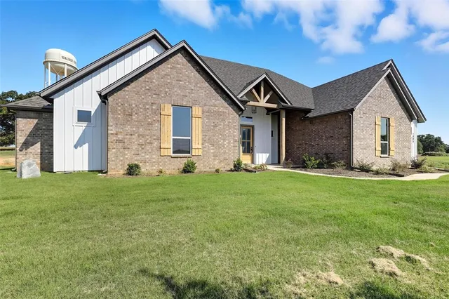 $499,000 | 1005 Ronnie Court, Springtown, TX 76082