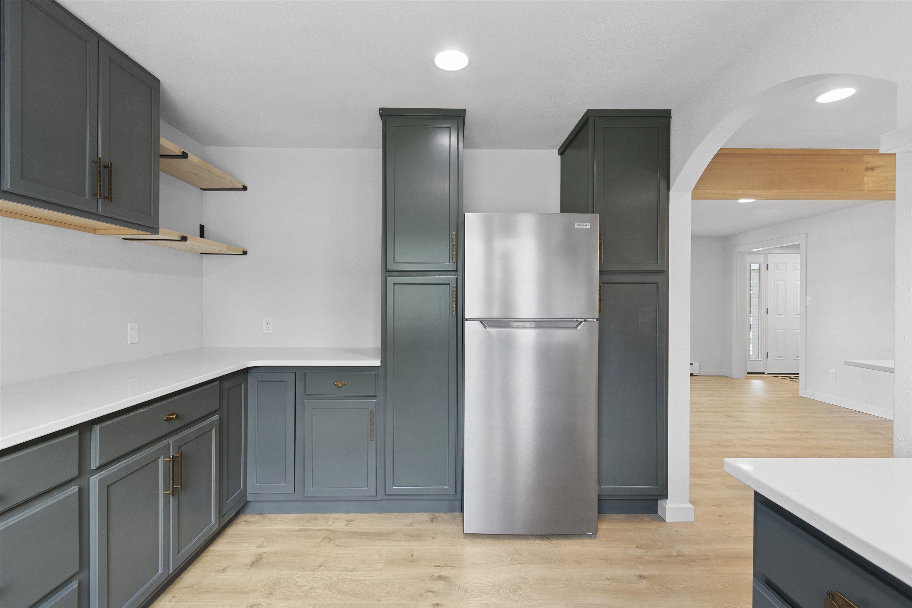 461 West Briar Lane Green Bay, WI 54301 - Photo 16 of 58