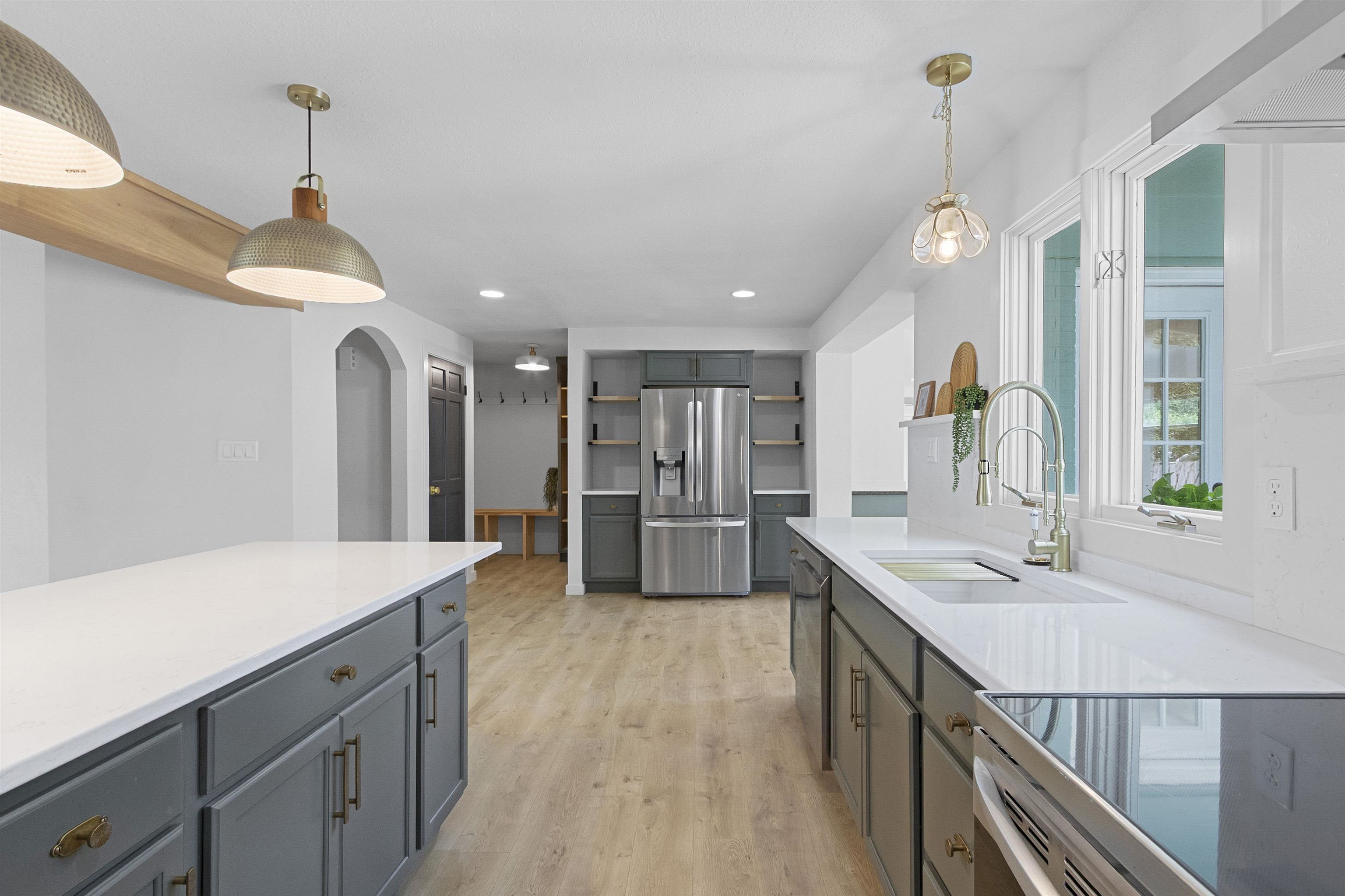 461 West Briar Lane Green Bay, WI 54301 - Photo 17 of 58